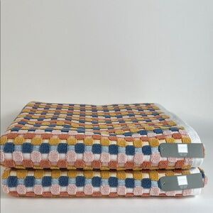 Soho Living Bath Towels Modern Mosaic Multi Color Soft Cotton Set of 2 NEW